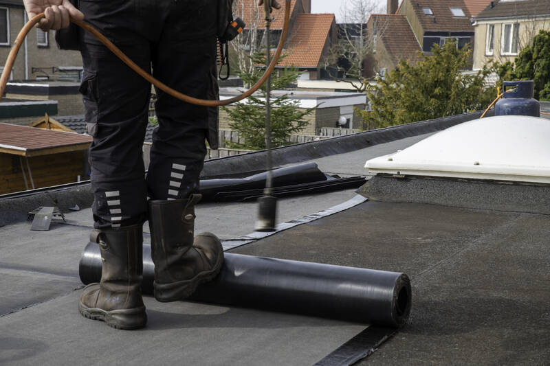 blog/bitumenflachdaecher-waermedaemmung-energieeffizienz-aufbauvarianten